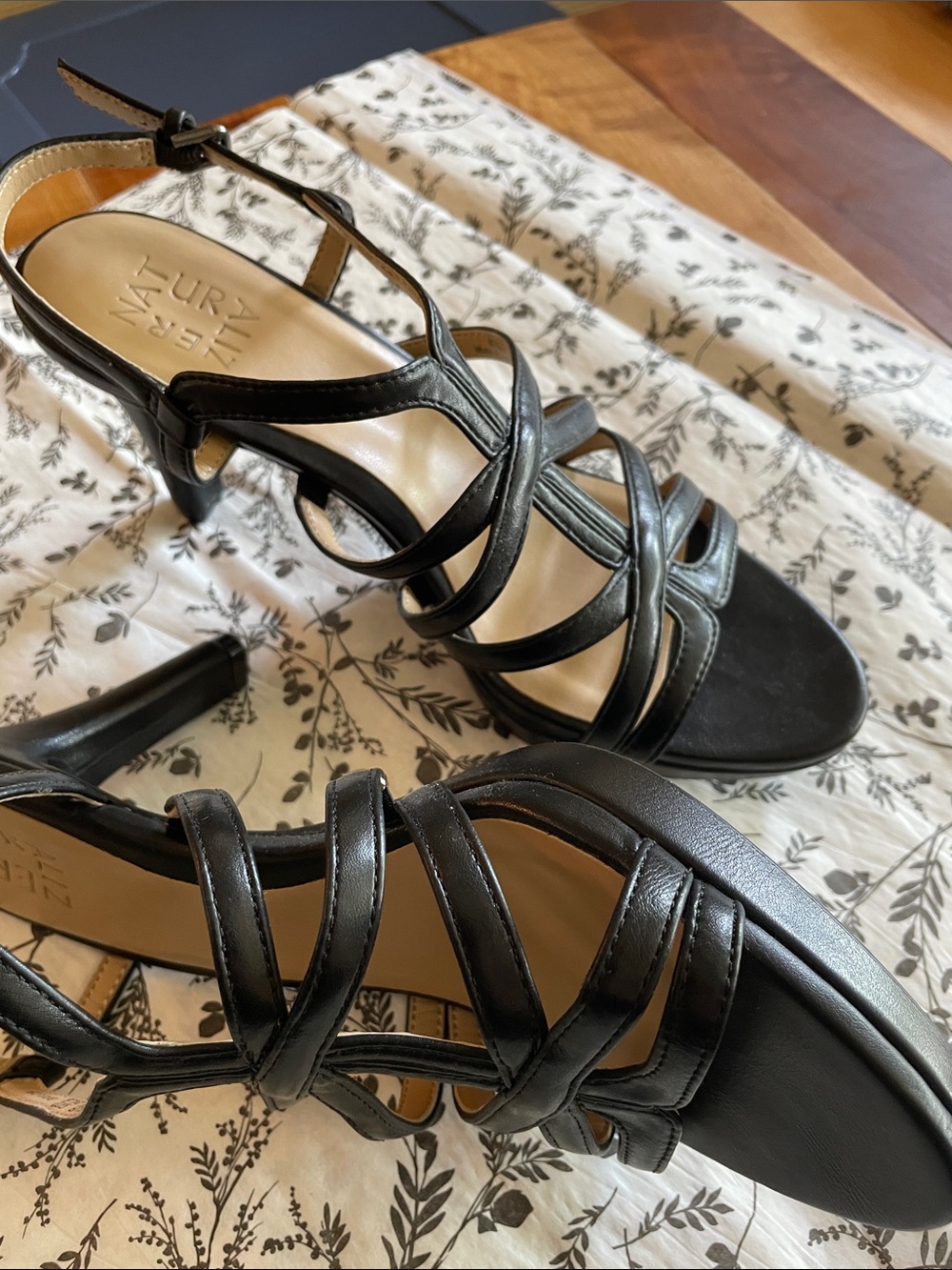 Naturalizer Baylor Black Strappy Slingback Heels. NWOT. Never worn! Brand new. - Picture 11 of 15